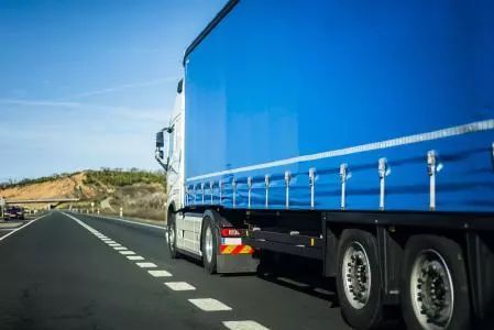 亲,你的快递马上到达 今后南宁物流变得更强大,更快捷,买卖更方便